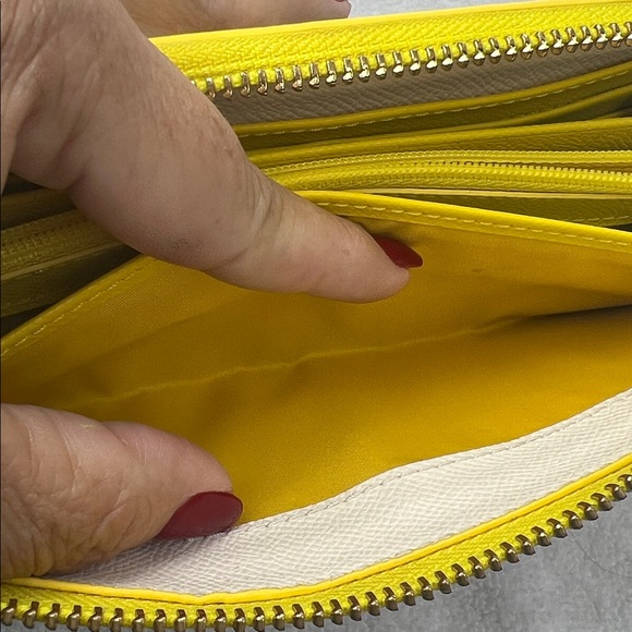 Coach Vibrant Yellow and Cream Leather Wallet - Picture 10 of 12